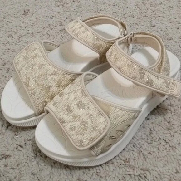 ONCAI Walking Sandals Women’s Arch Support Hiking Sandals Size 7.5 Sparkly Beige - Picture 1 of 8